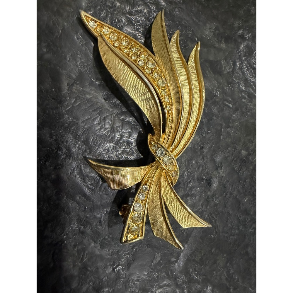 Vintage Gold Tone Rhinestone Spray Brooch Etched Leaf Ribbon 1950s 1960s